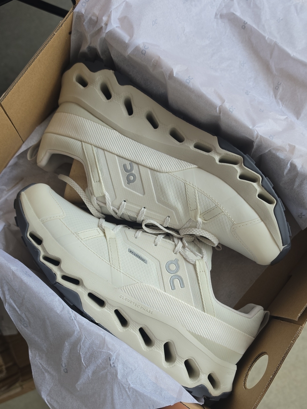 On Cloud Running Men's Cloudhorizon WP Sneakers - Ghost and Ivory